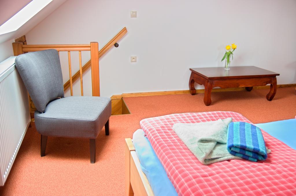 Vila Pod Bránou Poprad Esterno foto